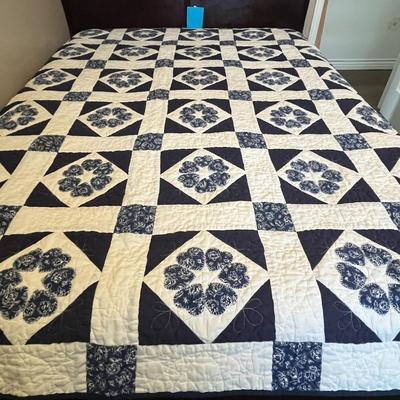 Multi Design Patchwork Handcrafted Quilts