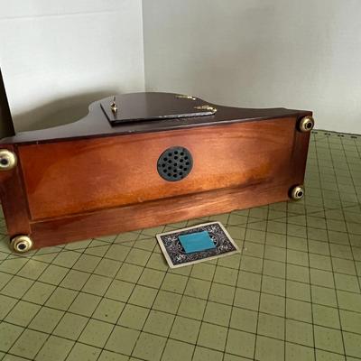 Quartz Wooden Table Clock