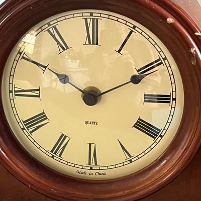 Quartz Wooden Table Clock
