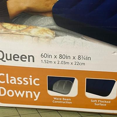 Intex Queen Size Classic Downy Inflatable Air Bed Mattress with Quick-Fill Battery Air Pump