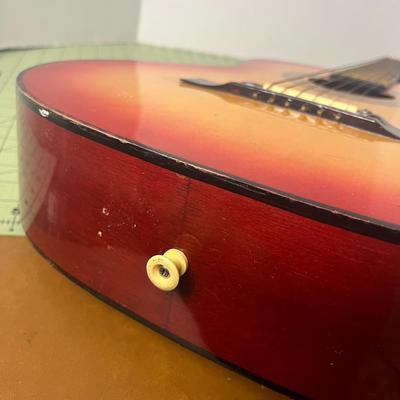 Acustic Guitar