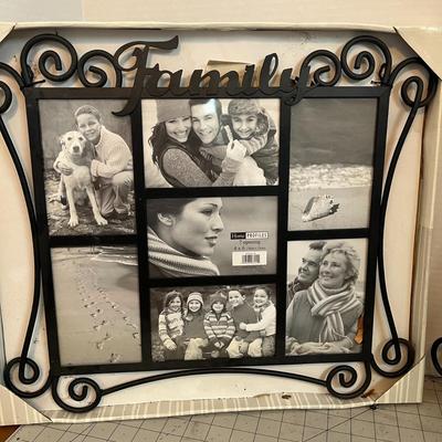 Family' Photo Frame and Metal Frame - Set of Two