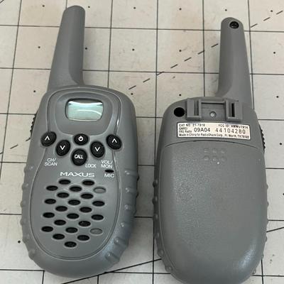 2 Set of Mini Fm Radio With 2 Maxus Walkie Talkies