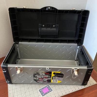 Stack-On Professional Steel Tool Box