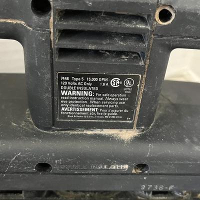 Black and Decker Buffer Sander With Sanding Sheets