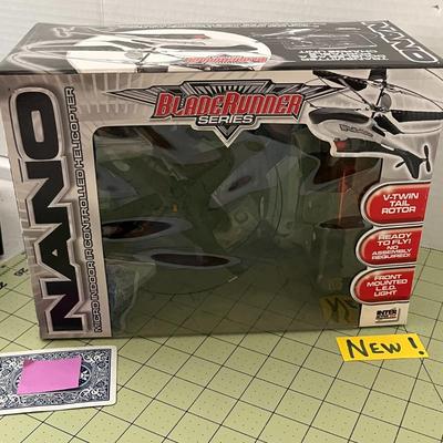 Blade Runner Series Nano Micro Indoor Ir Controlled HeliCopter (New!)