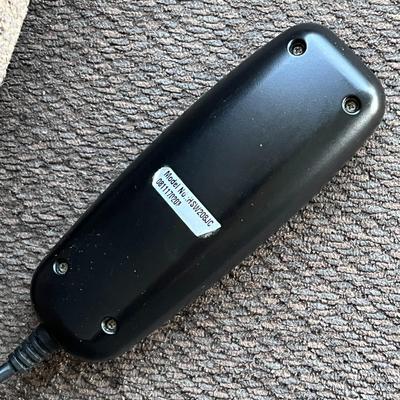 Power Reclining chair with remote NEW! Barely used!