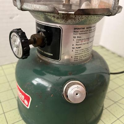 Coleman Lantern Model 220 ES891