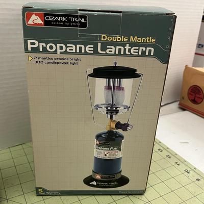 Propane Lantern Light, Oxygen Concentrator, Silk Lite Mantles (Barely Used)