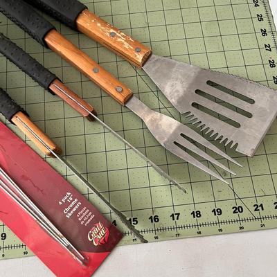 Nexgrill Grill Tool Set With Metal Skewers