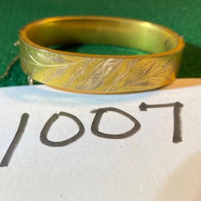 Bracelet