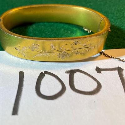 Bracelet