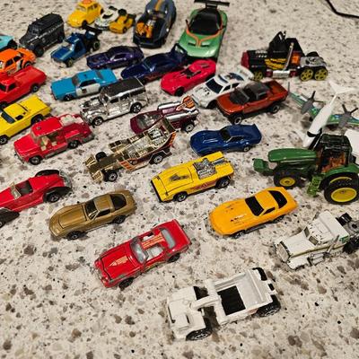 Huge Rare 1970s/80s Hotwheels, Lesney, Kidco, John Deere Diecast Toy Car Lot