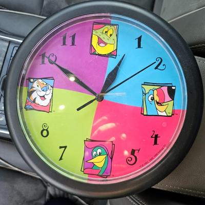1996 NOS Collectible Wall Clock Kelloggs Cereal - TONY TIGER - TOUCAN SAM