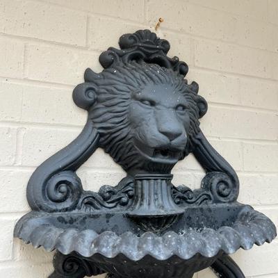 Aluminum Lion Wall Fountain