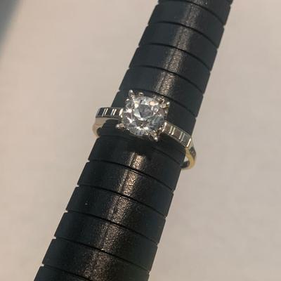 14k Gold Diamond Ring