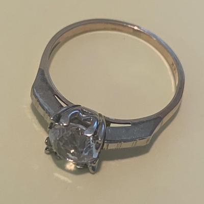 14k Gold Diamond Ring