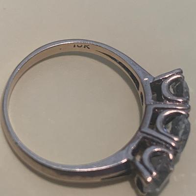 10k Gold Estate Ring