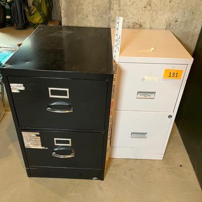 Lot of 2 File cabinets