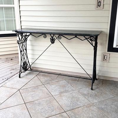 SINGER ~ Iron table ~ *Read Details