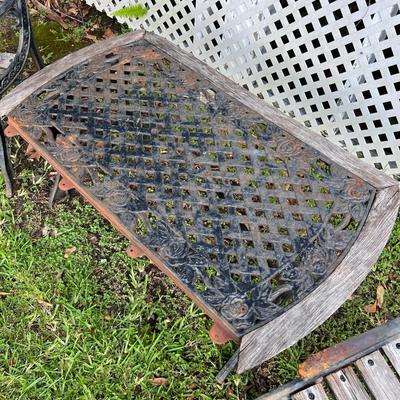 Cast Iron Outdoor Patio Set ~ *Read Details