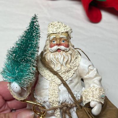 Big lot of Christmas decor