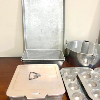Vintage MIRRO Aluminum & More
