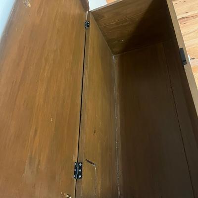Wooden Storage Chest (H-MG)