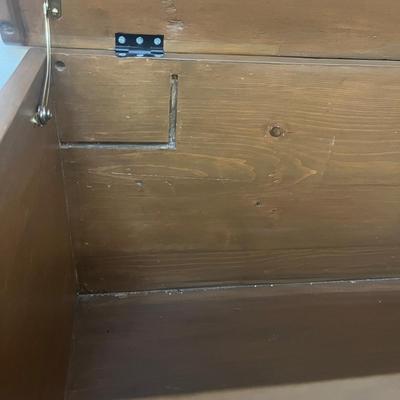 Wooden Storage Chest (H-MG)