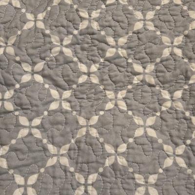 Full or Queen Size Double Sided Quilted Bedspread