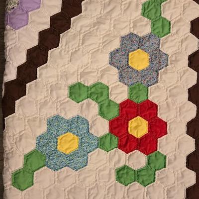 Beautiful Flower Basket Quilt