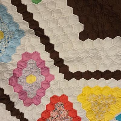 Beautiful Flower Basket Quilt