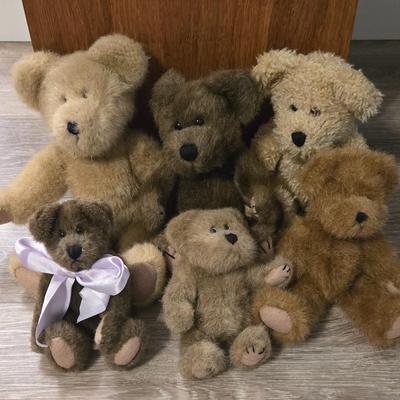 Boyd's Bears Lot