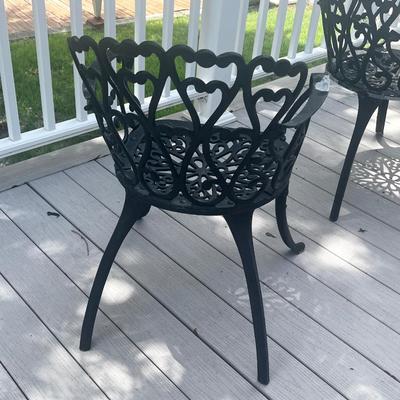 ** Correction ** ~ Aluminum Table & Four (4) Chairs - * Read Details