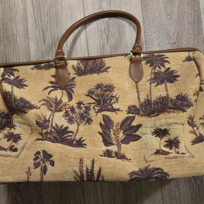 Luggage and Gloria Vanderbilt Cosmetic Bag