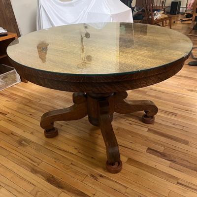 Pedestal Dining Room Table (DR-MG)