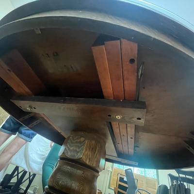 Pedestal Dining Room Table (DR-MG)