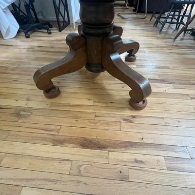 Pedestal Dining Room Table (DR-MG)