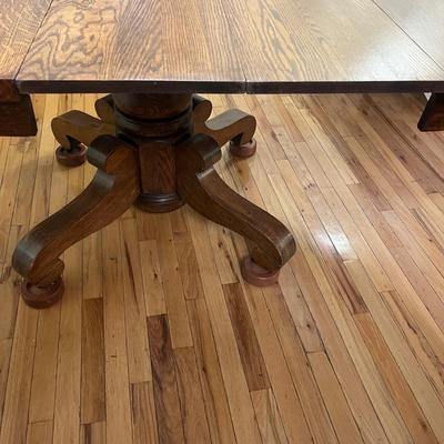 Pedestal Dining Room Table (DR-MG)