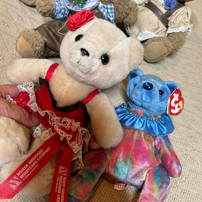 Teddy bears