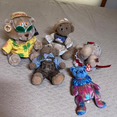Teddy bears