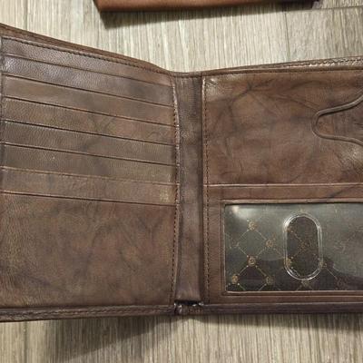 Wallet Lot