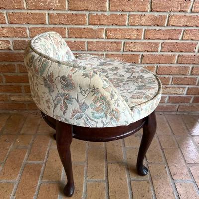 The Project Furniture Lot Of 5