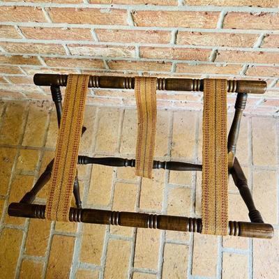 The Project Furniture Lot Of 5