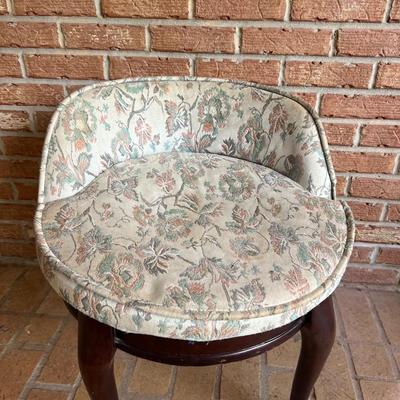 The Project Furniture Lot Of 5