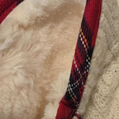 Size Large Sweater Slippers