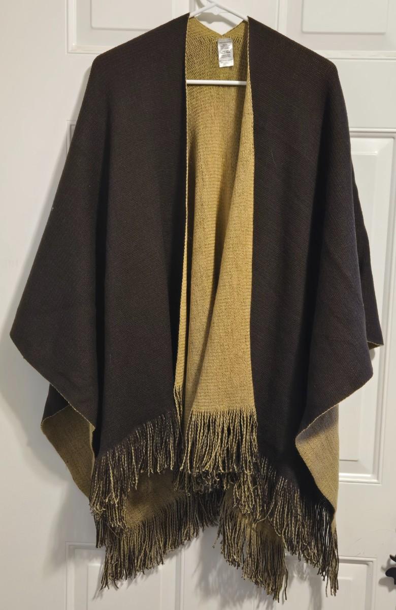 womens sweater shawl
