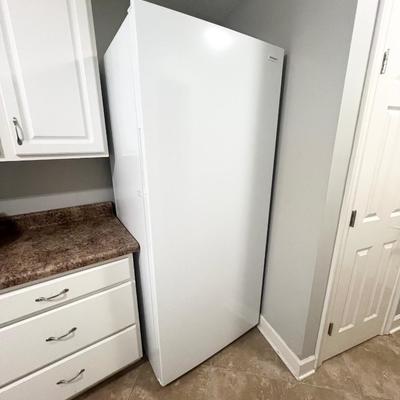 FRIGIDAIRE ~ 2021 ~ 6ft 4in Upright Freezer