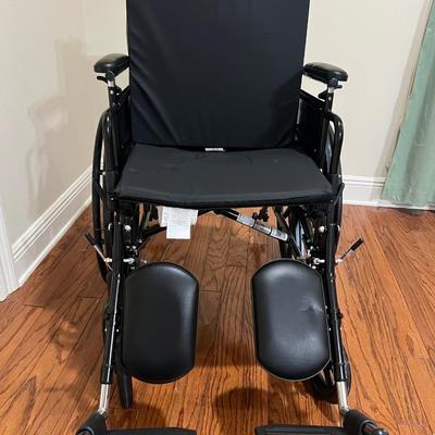 Like New Medline Light Wheelchair Elevating Leg