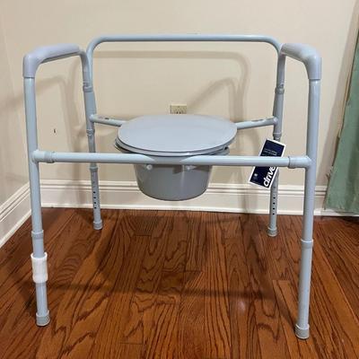 Large bariatric folding steel commode